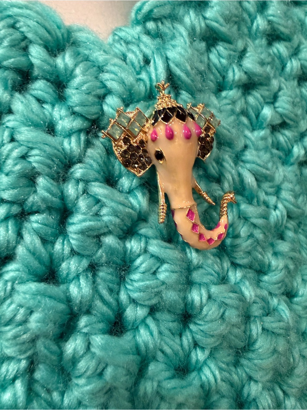 Handmade Chunky Crochet Turquoise Shoulder Tote Bag w/ Elephant Brooch Boho OOAK - Picture 5 of 6